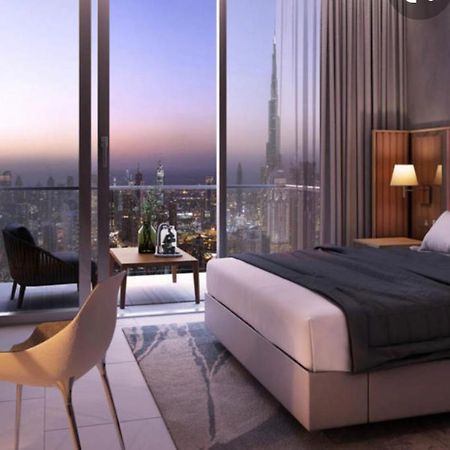 Sls Dubai Hotel & Residences Exterior foto The bedroom of a typical apartment