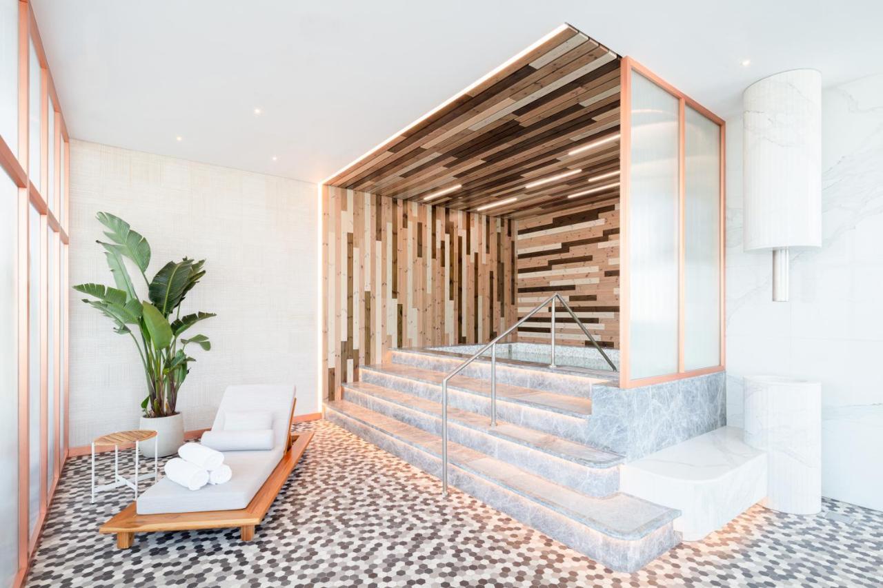 Sls Dubai Hotel & Residences Exterior foto The spa at The Standard East Village