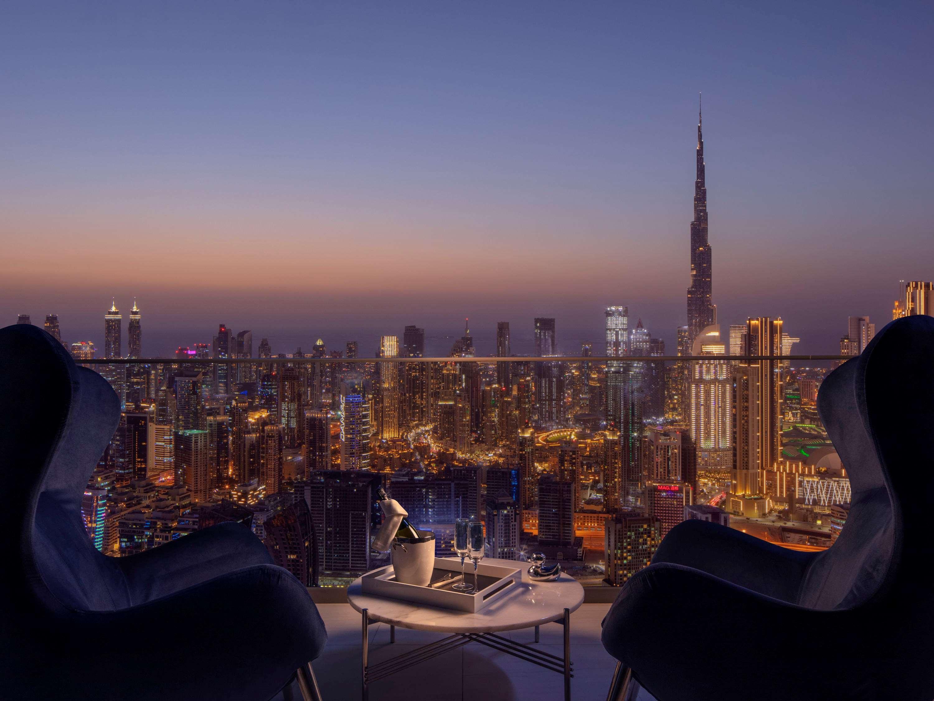 Sls Dubai Hotel & Residences Exterior foto View from the 123rd floor