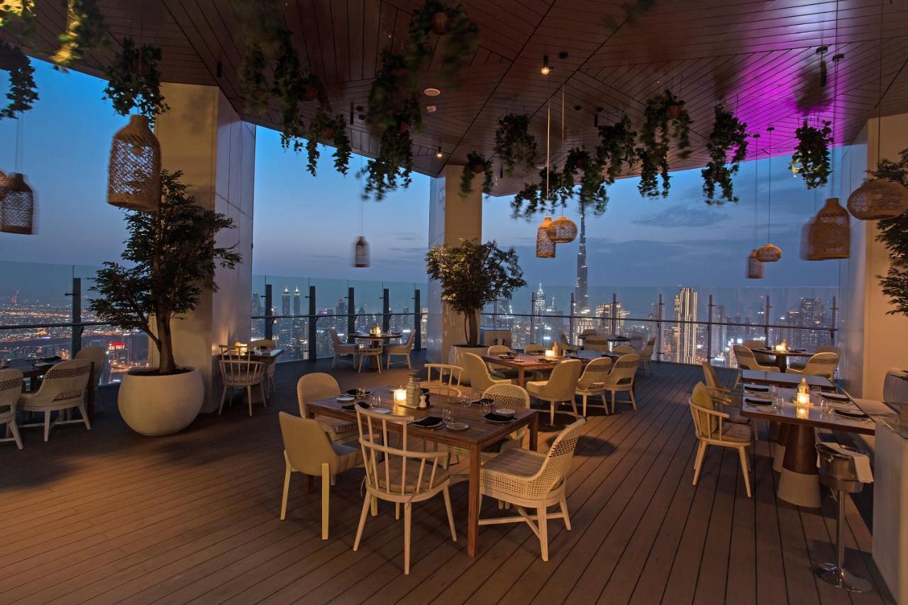 Sls Dubai Hotel & Residences Exterior foto The 360° rooftop bar