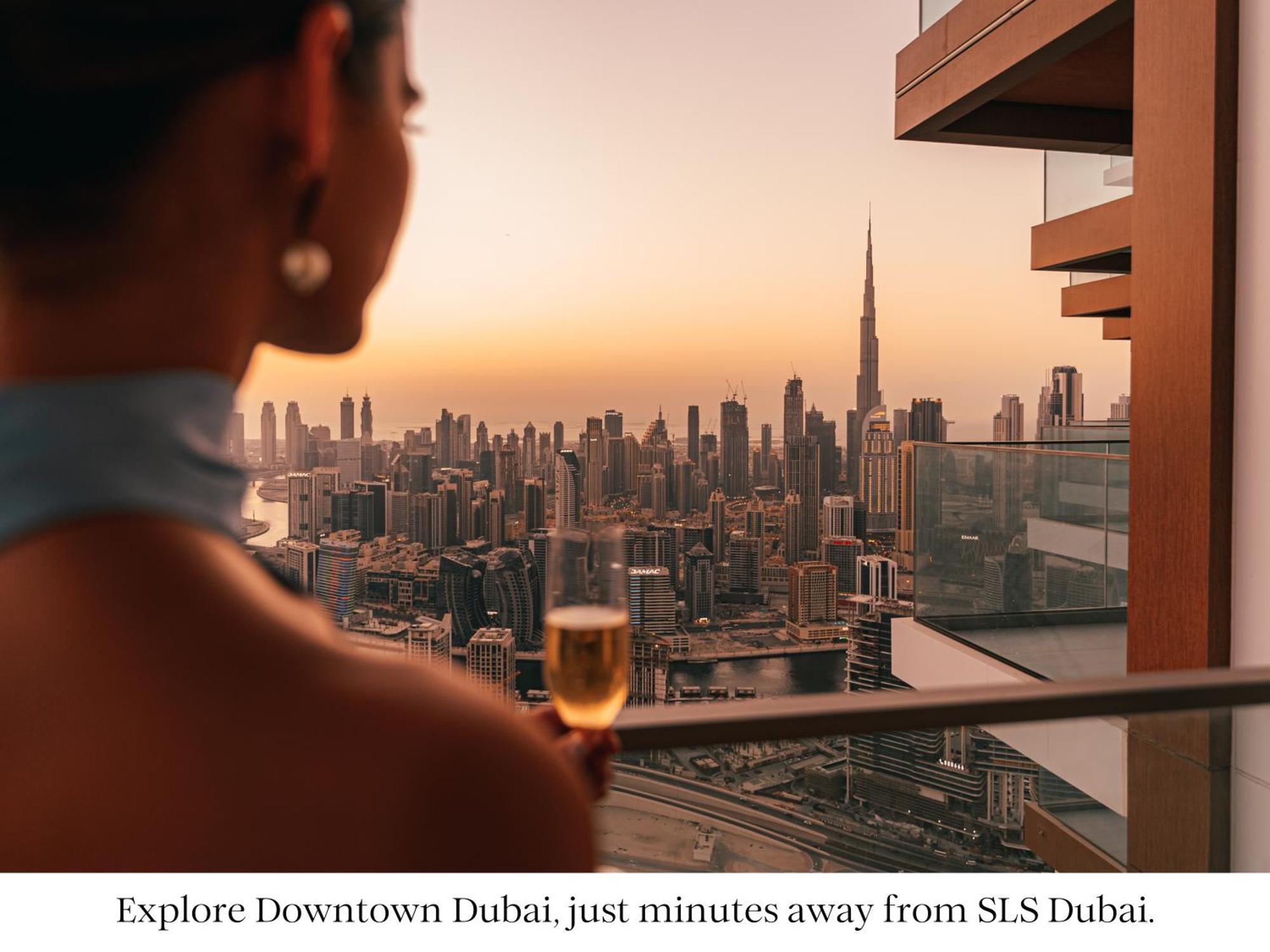 Sls Dubai Hotel & Residences Exterior foto View from the St. Regis Dubai