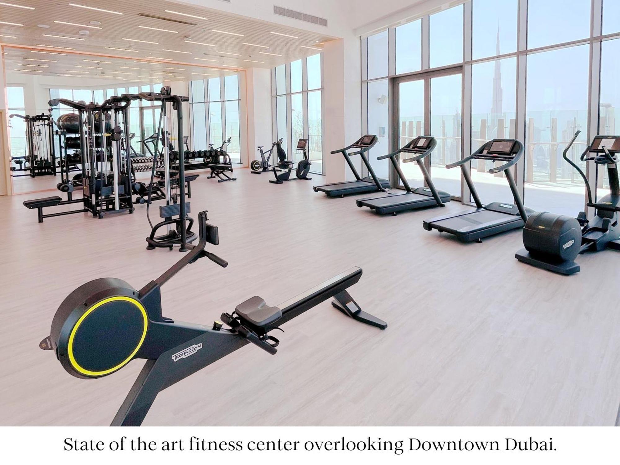 Sls Dubai Hotel & Residences Exterior foto Fitness center